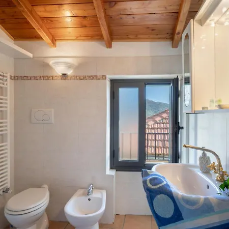 Azzurro By Interhome Vasia